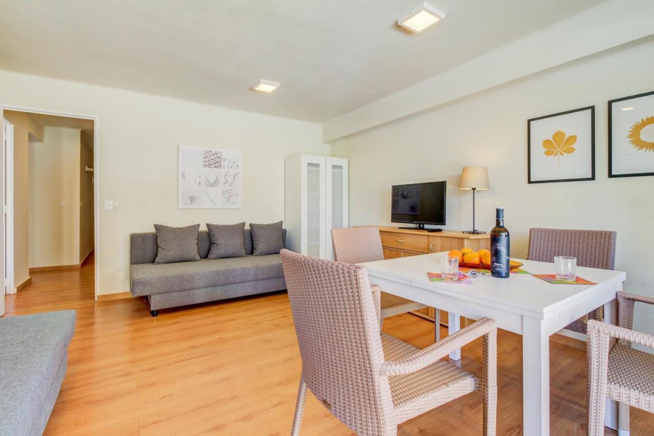 Ranchos Apartment